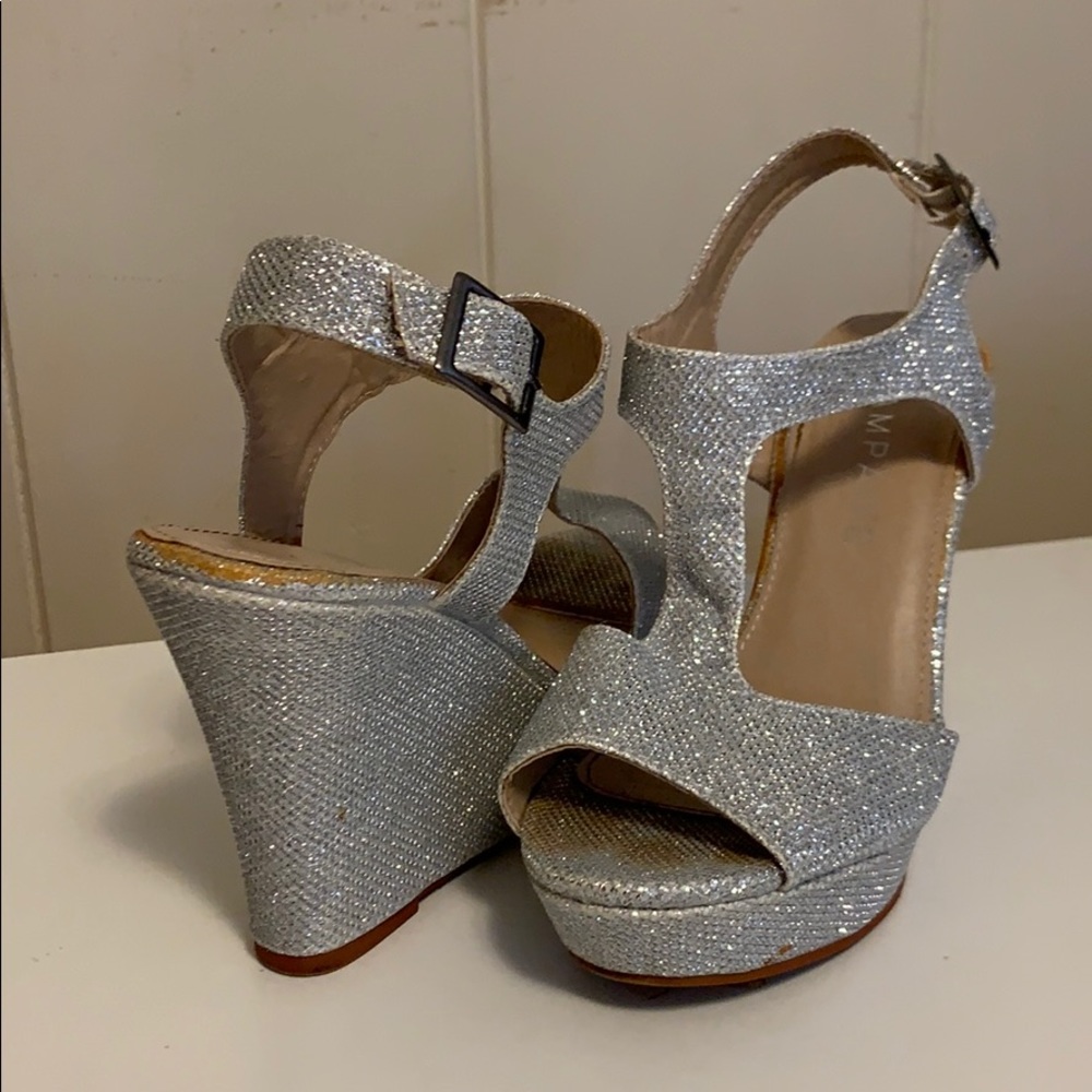 Rampage silver glitter wedge 6M